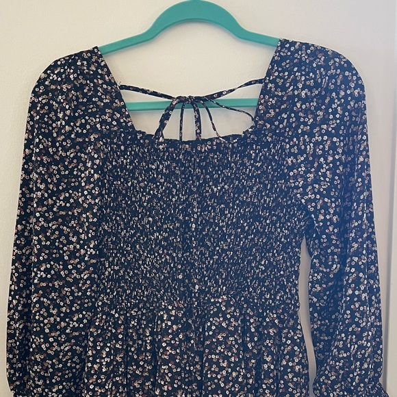 Black Floral Print Ruffled Dress - Picture 6 of 10